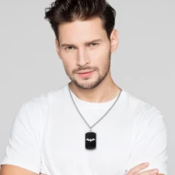 DC Comics Mens Batman Logo Stainless Steel Dog Tag Pendant Necklace, 22'' Link Chain