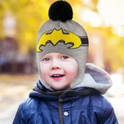 DC COMICS Batman Boy’s Winter Beanie Hat And Mittens Set, Toddlers Ages 2-4